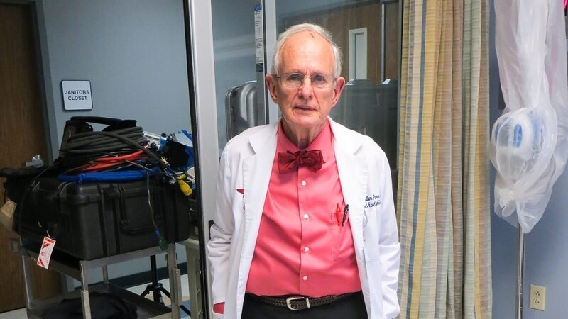 Dr. Palmer. – Bild: Discovery Communications/​Ron Marans