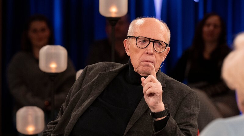 Gast in der Sendung: Reiner Calmund (Fußballlegende). – Bild: WDR/​Melanie Grande