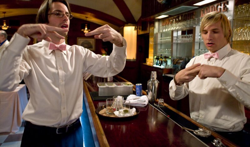 Roman DeBeers (Martin Starr, l.); Kyle Bradway (Ryan Hansen, r.) – Bild: Starz Entertainment, LLC