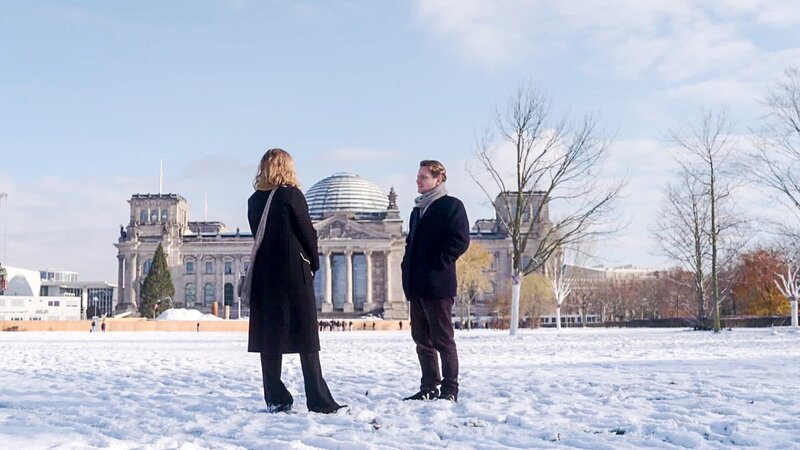 Sebastian Klein ist mit seiner App Blinkist zum Multi-Millionär geworden und gibt 90% seines Vermögens ab damit es, wie er sagt, gesellschaftlich sinnvoll eingesetzt werden kann. – Bild: ORF