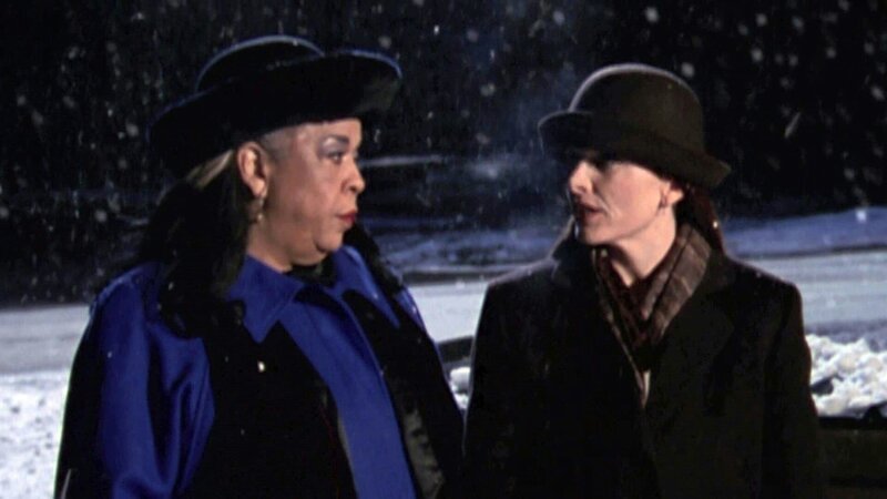 Tess (Della Reese), Monica (Roma Downey) (v.l.) – Bild: CBS Studios International ALL RIGHTS RESERVED
