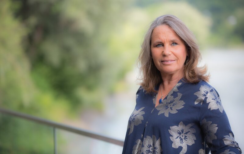 Marie Theres Relin im Portrait. – Bild: Peter Gillemot /​ BR