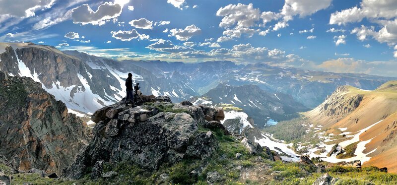 Die Rocky Mountains bilden eine eindrucksvolle, dramatische Naturkulisse. – Bild: phoenix/​Terra Mater/​The WNET Group/​Joseph Pontecorvo