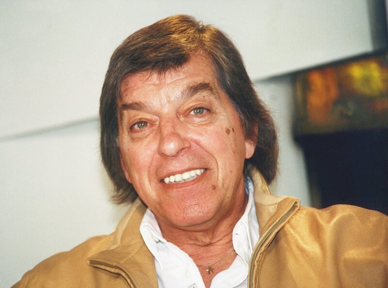 Bata Illic hatte in den siebziger Jahren seine größten Hits und noch heute eine treue Schlagerfangemeinde. – Bild: RB/​Constantin Pauli