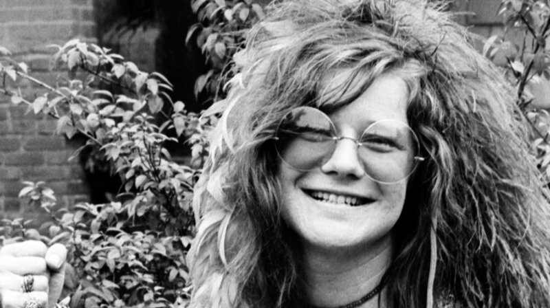 Blues-Sängerin Janis Joplin gilt als erster weiblicher Rock-Star. Ihr Auftritt beim Monterey Pop Festival 1966 markiert ihren großen Durchbruch. – Bild: phoenix/​ZDF/​3DD Productions