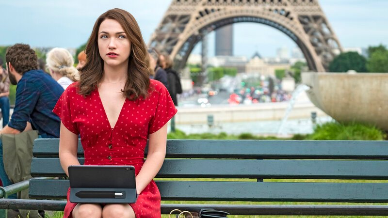 „Joy“ – Miles tries to help the God Account’s new friend Joy (Jessica Lu) figure out what the account wants from her after she receives her first friend suggestion since getting Miles’ name – a soldier on leave in New York. Simon (Adam Goldberg) helps Cara reconnect with an important person from her past while she’s in Paris; Rakesh settles into his new role as head of Research & Development at IdentitySeal; and Trish is concerned when Arthur is reluctant to buy a new home with his fiancée and sell the house where he raised his family. Pictured: Violett Beane as Cara Bloom. Scenes filmed on location in Paris. – Bild: CBS Broadcasting, Inc. All Rights Reserved