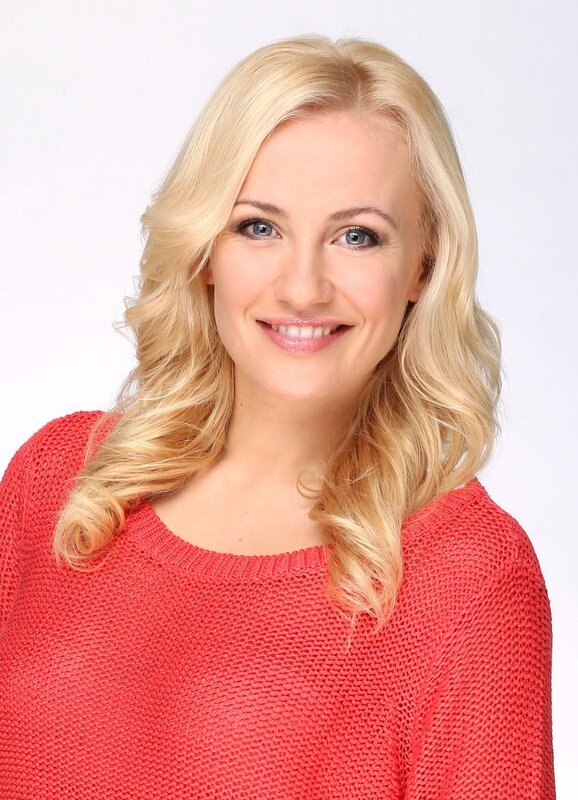 Ania Niedieck spielt Isabelle Reichenbach. – Bild: RTL