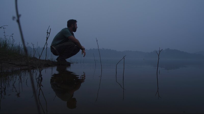 Forrest Galante On The Shore Of Dong Mo Lake – Bild: Discovery Communications, LLC