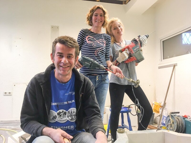 V.l.: Frank, Claudia und Celine – Bild: RTL /​ Tokee Bros.