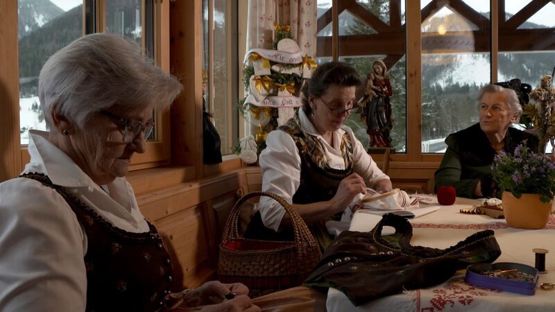 Goldhauben Verein. – Bild: ORF/​Pammer Film