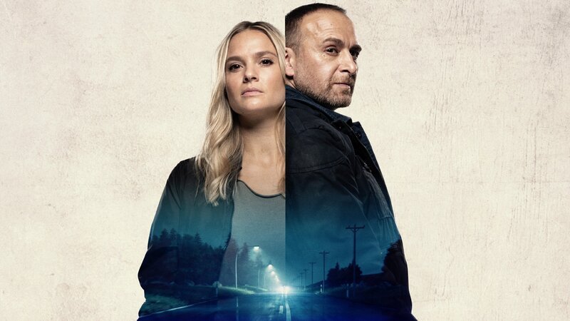 Das Team von der Autobahnpolizei: Vicky Reisinger (Pia Stutzenstein) und Semir Gerkhan (Erdogan Atalay) – Bild: TVNOW /​ Guido Engels