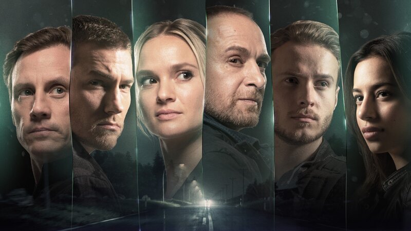ALLES BLEIBT ANDERS, heißt es bei „Alarm für Cobra 11 – Die Autobahnpolizei“. Denn ‚die Cobra‘ hat sich gehäutet. Neue Charaktere, neue Geschichten und vor allem neue Konflikte rund um das Team von der PAST: (v.l.) Patrick Kalupa als Roman Kramer, Leiter der Autobahnpolizei, Christopher Patten als Marc Schaffrath, Polizist in Dortmund, Pia Stutzenstein als Vicky Reisinger, Polizeikommissarin, Erdogan Atalay als Semir Gerkhan, Polizeikommissar, Nicolas Wolf als Max Tauber, Polizeikommissar, Gizem Emre als Dana Gerkhan, Polizeikommissarin – Bild: TVNOW /​ Guido Engels