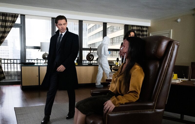 Malcolm Bright (Tom Payne, l.) – Bild: Warner Bros. Entertainment Inc.