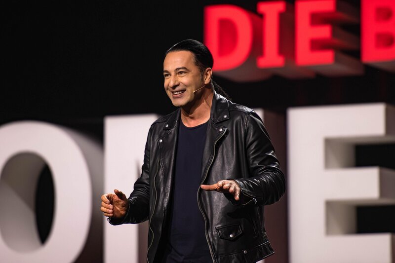 Bülent Ceylan – Bild: Joyn /​ Steffen Z. Wolff