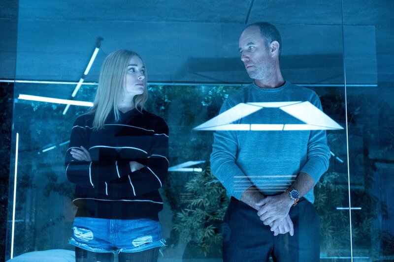 Shauna Babcock (Brianne Howey, l.); Tim Fanning (Jamie McShane, r.) – Bild: Fox and its related entities