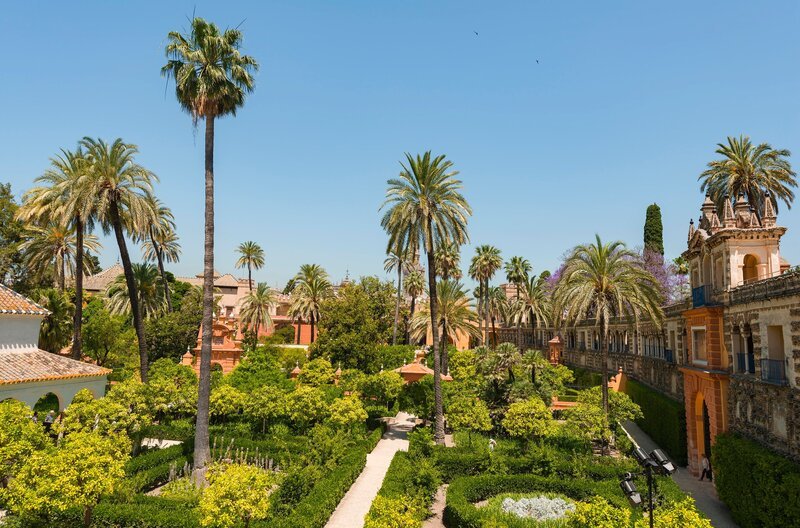 Der ehemalige Königspalast Reál Alcazar in Sevilla mit seinen einmaligen Gärten. – Bild: WDR/​ddp/​Moritz Wolf