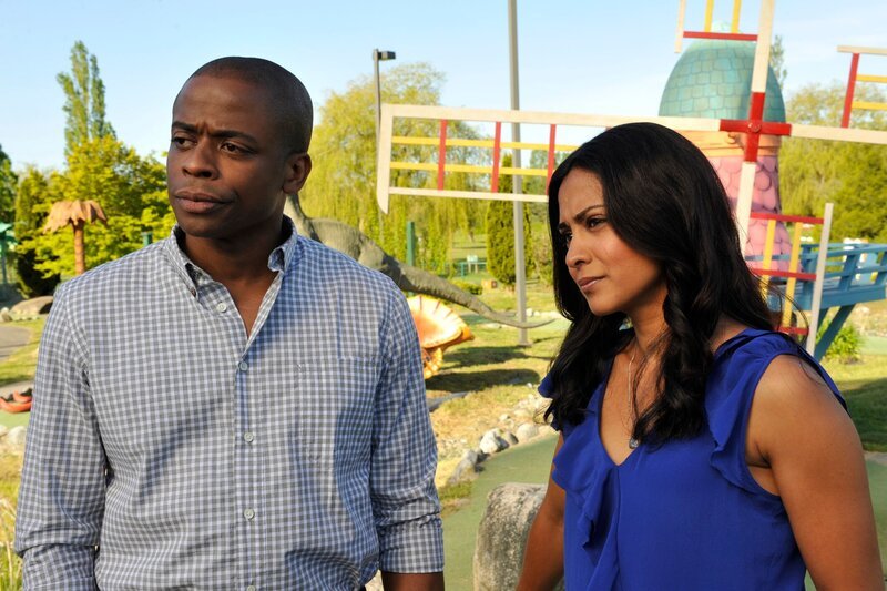 PSYCH -- „Juliet Takes a Luvvah“ Episode 702 -- Pictured: (l-r) Dule Hill as Gus, Parminder Nagra as Rachael – Bild: UNIVERSAL CHANNEL