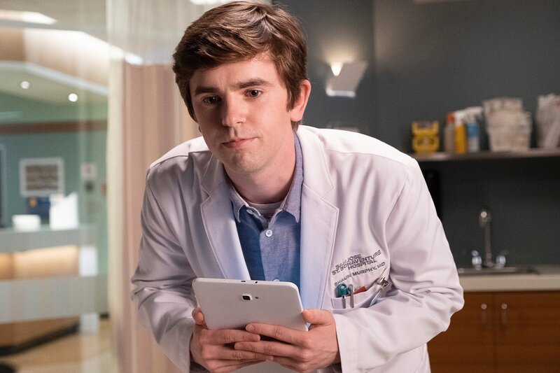 Dr. Shaun Murphy (Freddie Highmore). – Bild: Bettina Strauss /​ ABC /​ Sony Pictures Television /​ American Broadcasting Companies, Inc.