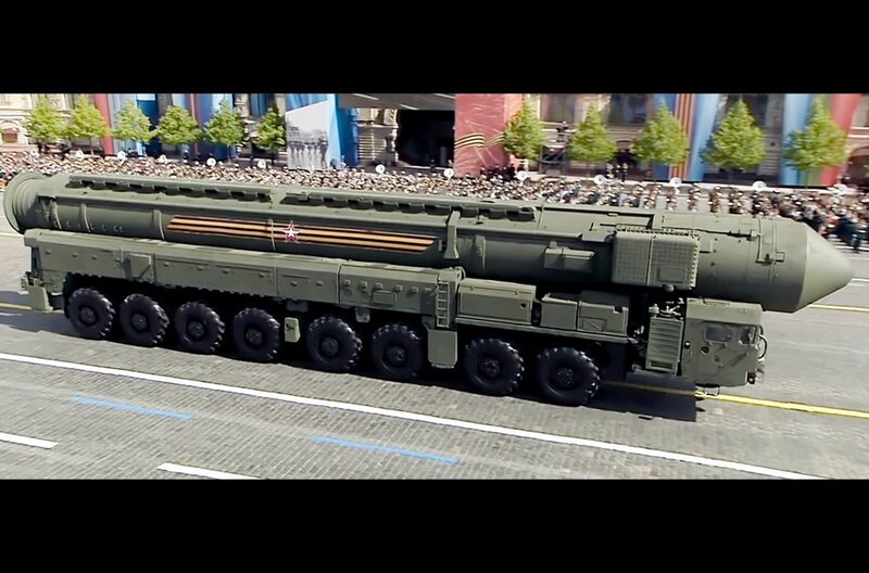 Das russische Regime hält trotz internationaler Embargos seine Kriegsmaschinerie am Laufen. – Bild: Kremlin