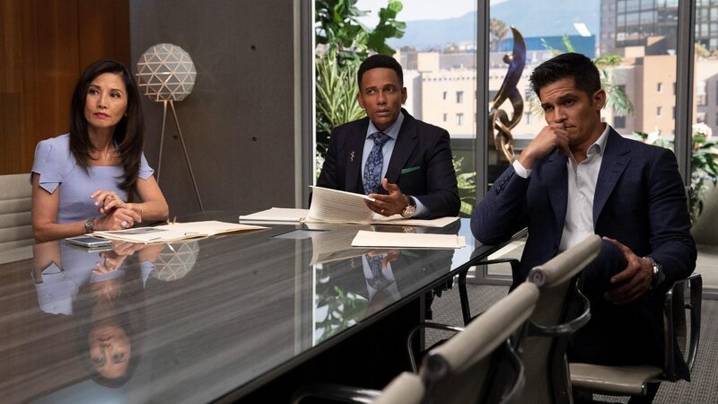 v.l.: Allegra Aoki (Tamlyn Tornita), Dr. Marcus Andrews (Hill Harper) und Dr. Neil Melendez (Nicholas Gonzalez) – Bild: Sky Serie (ITAL)