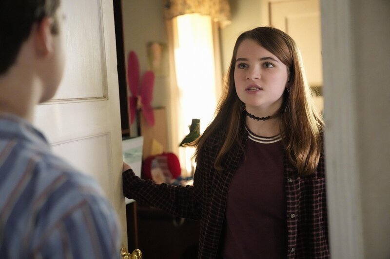 Iain Armitage (Sheldon Cooper), Raegan Revord (Missy Cooper) – Bild: Warner Bros. Entertainment Inc.