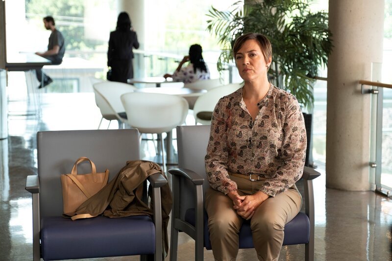 Nicole (Lesley Fera) – Bild: Eike Schroter /​ Sony /​ American Broadcasting Companies, Inc.