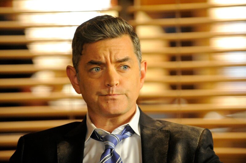 PSYCH -- „No Truth About It“ Episode 7013 -- Pictured: Timothy Omundson as Carlton Lassiter – Bild: USA Network Media, LLC /​ UNIVERSAL CHANNEL