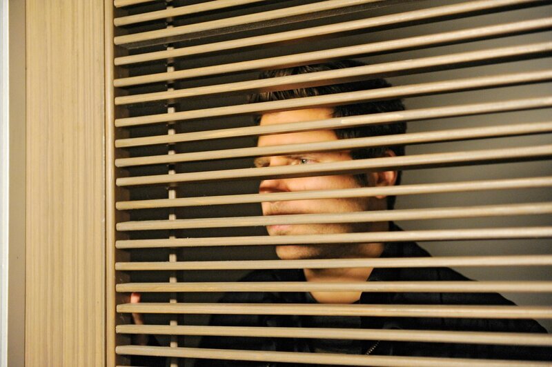 PSYCH -- „Nip and Suck It“ Episode 7016 -- Pictured: James Roday as Shawn Spencer -- (Photo by: Alan Zenuk/​USA Network) – Bild: UNIVERSAL CHANNEL /​ USA Network