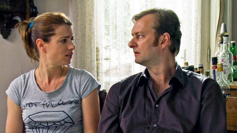 Suse Lichtenberger (Gundi), Alexander Jagsch (Basti). – Bild: ORF III