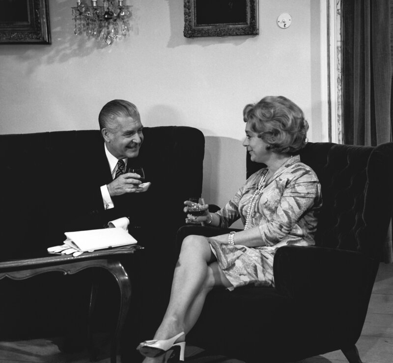 Tony Niessner, Nina Sandt. – Bild: ORF III