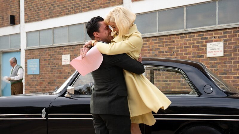 Matthew Aylward (Olly Rix) und Trixie Aylward (Helen George) – Bild: Neal Street Productions