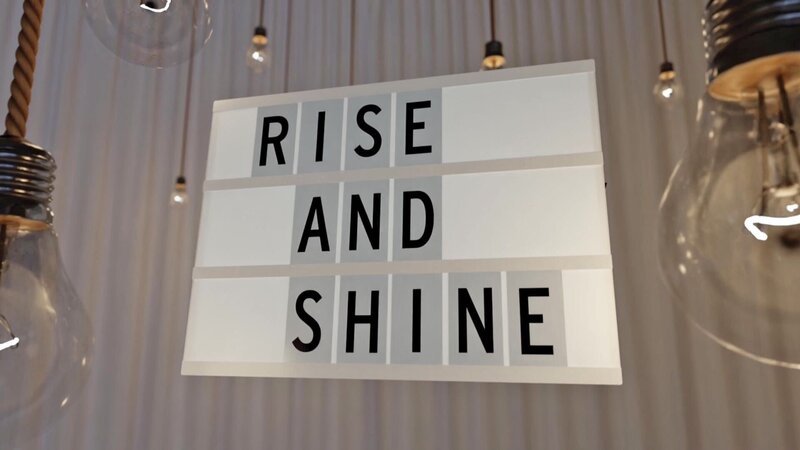 Rise and shine – Bild: Bibel TV
