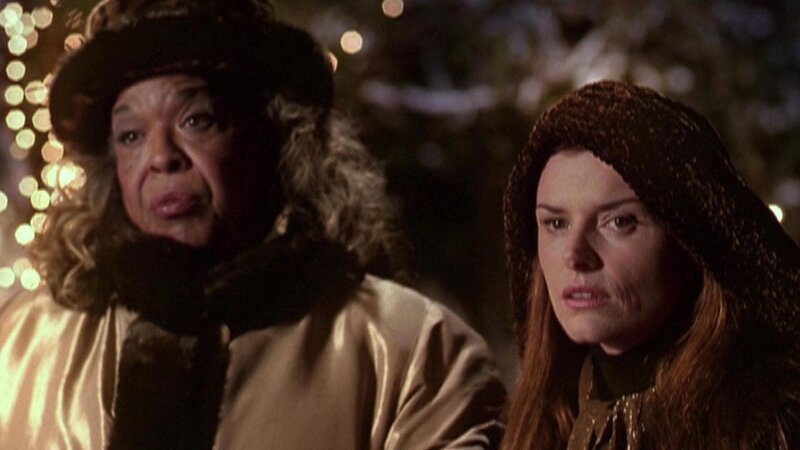Monica (Roma Downey), Tess (Della Reese) (v.r.) – Bild: Bibel TV