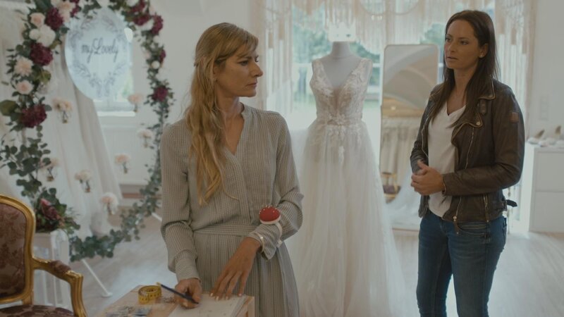 Daniela Stamm (r.) – Bild: SAT.1 Eigenproduktionsbild frei