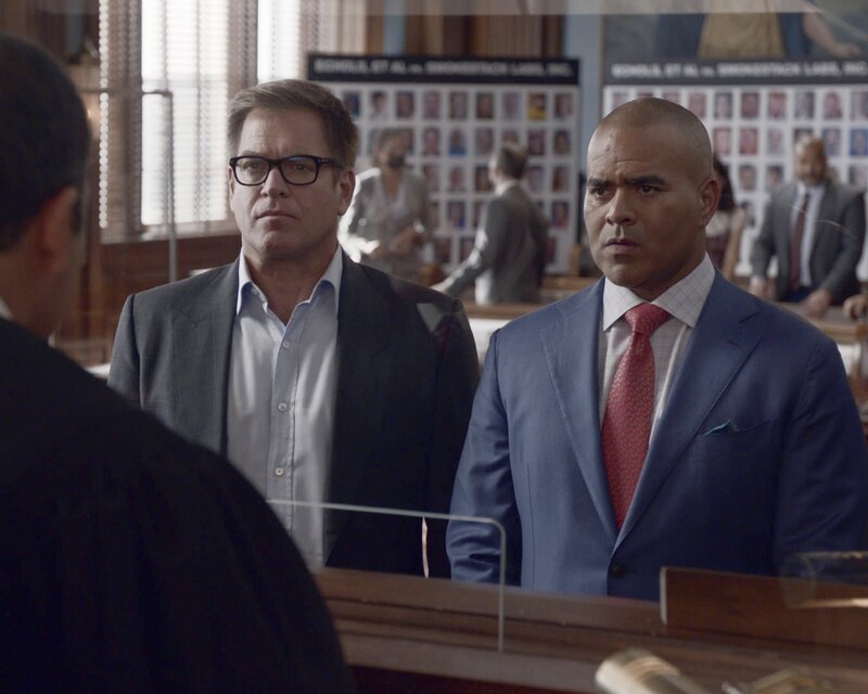 Jason Bull (Michael Weatherly, l.); Chunk Palmer (Christopher Jackson, r.) – Bild: 2021 CBS Broadcasting, Inc. All Rights Reserved Lizenzbild frei