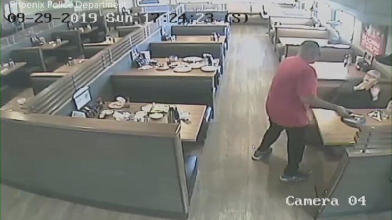 Joe Meza attacks two elderly women eating at a diner – Bild: Lion Television, LLC.