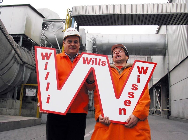 Wer macht den Schrott flott? Das will Willi heute herausfinden. Auf einem Schrottplatz bei München ist er genau richtig. Bild: Willi und Wolfgang – Bild: BR/​megaherz