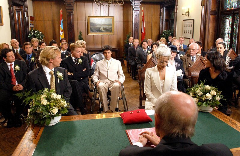 Christoph von Friedl (Hannes Blüm), Albert Fortell (Felix Hofstätter), Stefano Bernardin (Max Prinz), Susanna Knechtl (Iris Baier). – Bild: ORF/​Hubert Mican