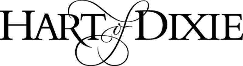 „Hart of Dixie“ – Logo – Bild: Warner Bros. Lizenzbild frei