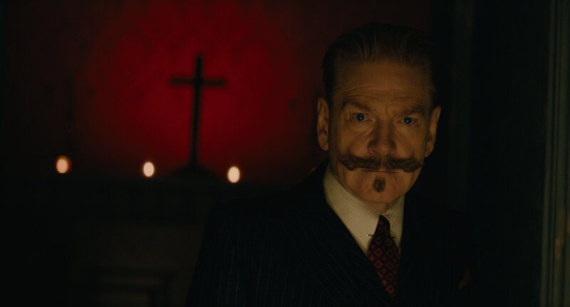 Kenneth Branagh als Hercule Poirot – Bild: Walt Disney Studios