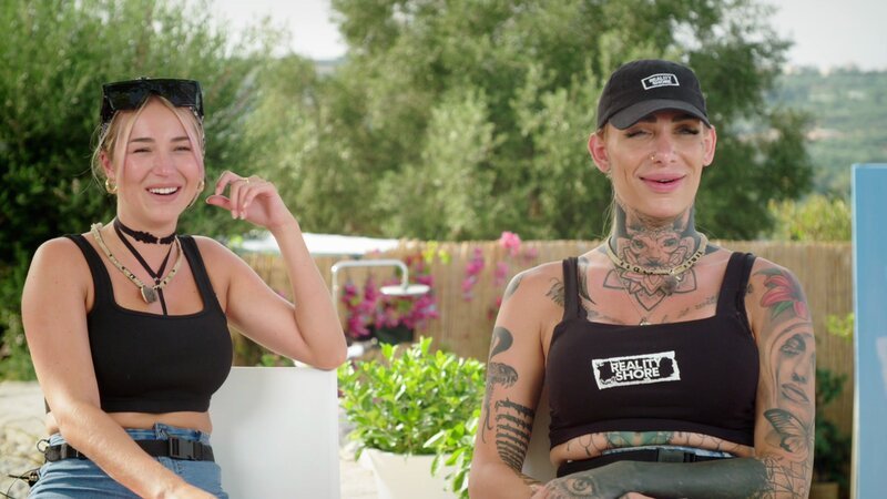 L-R: Jessica, Jessy B – Bild: MTV