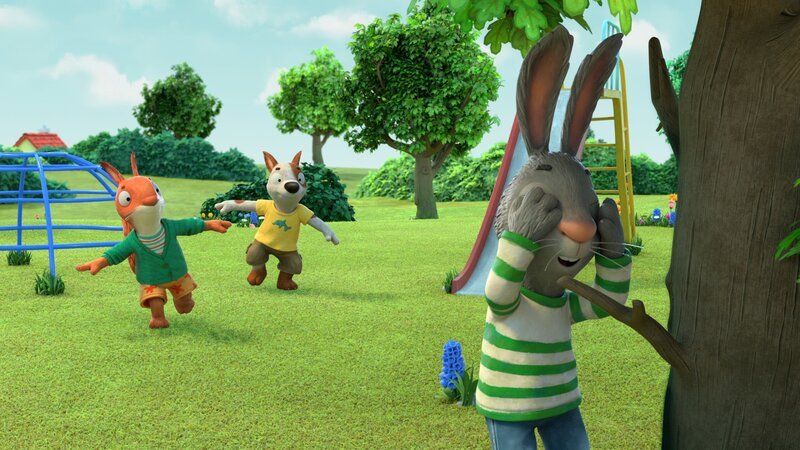 Ablenkungsmanöver von Jamila und Zac – Pip soll nichts bemerken von den Partyvorbereitungen. – Bild: Magic Light Pictures LTD /​ ZDF