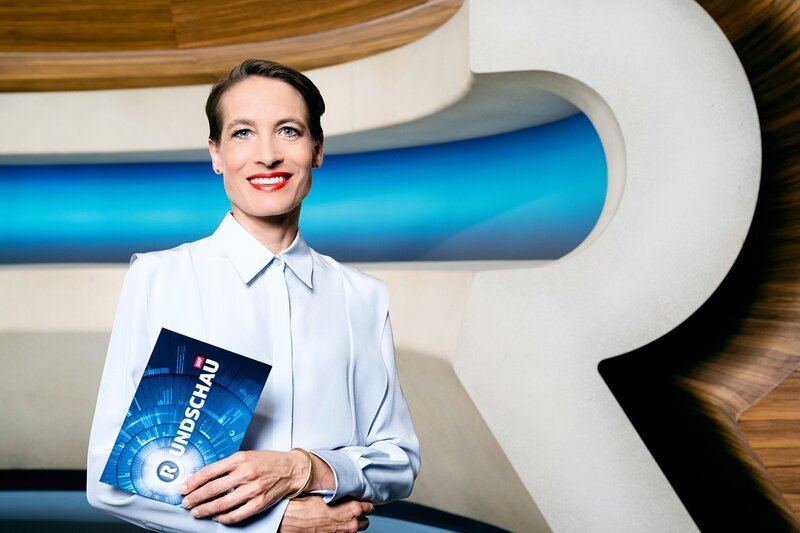 Franziska Ramser – Moderatorin Rundschau – Bild: SRF/​Oscar Alessio