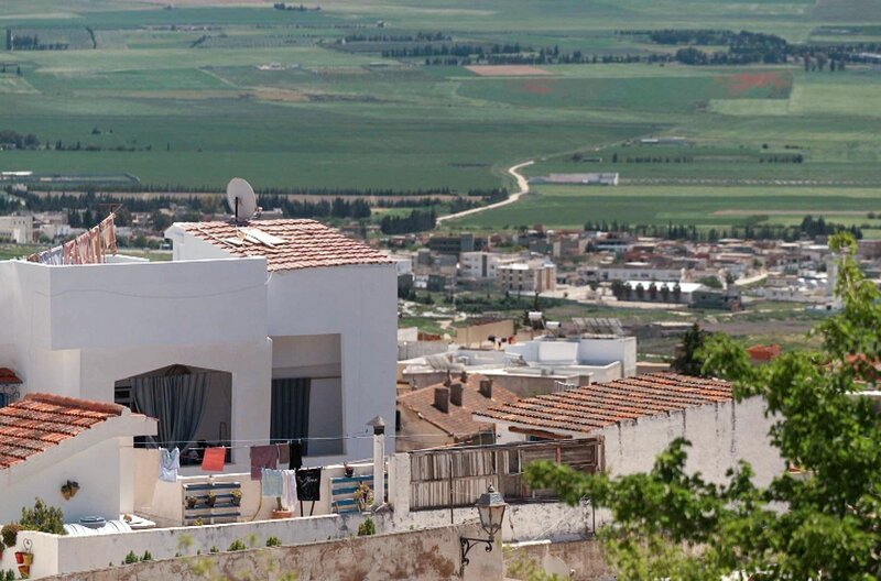 Die Sängerin Saliha vereinte mit ihrer Stimme das tunesische Volk und prägte die Musikszene nachhaltig. – Bild: Elephant Doc