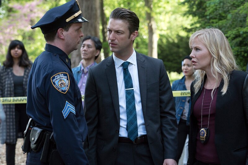 Dominick „Sonny“ Carisi (Peter Scanavino, M.), Amanda Rollins (Kelli Giddish) – Bild: RTL /​ NBC Studios