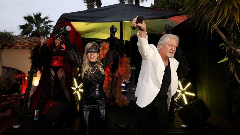 Carmen und Johnny Logan – Bild: RTLZWEI