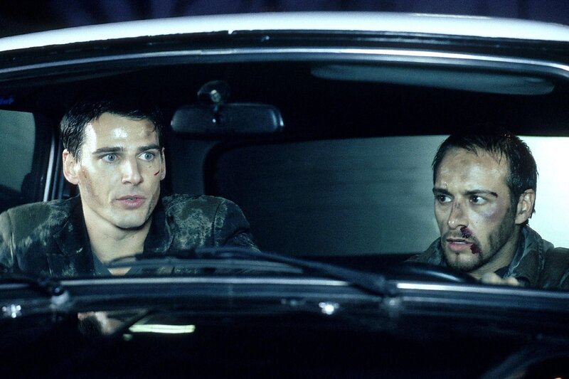 Tom (Rene Steinke, l.) und Semir (Erdogan Atalay) versuchen einen Terroranschlag auf die israelische Botschaft zu verhindern. – Bild: RTL /​ Die schwarze Rose