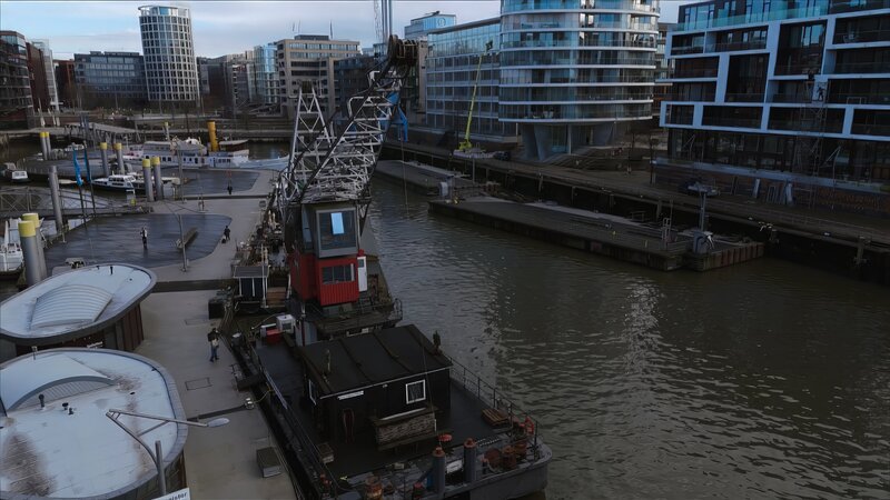 In Deutschlands größtem Seehafen in Hamburg legen jedes Jahr rund 7000 Seeschiffe an. – Bild: Windfall Films /​ ZDF