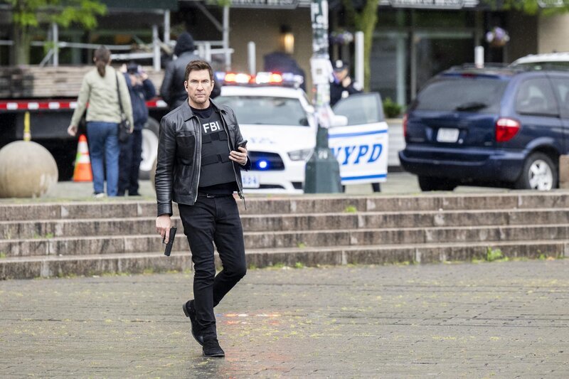 Remy Scott (Dylan McDermott) – Bild: CBS Broadcasting, Inc. /​ Mark Schafer