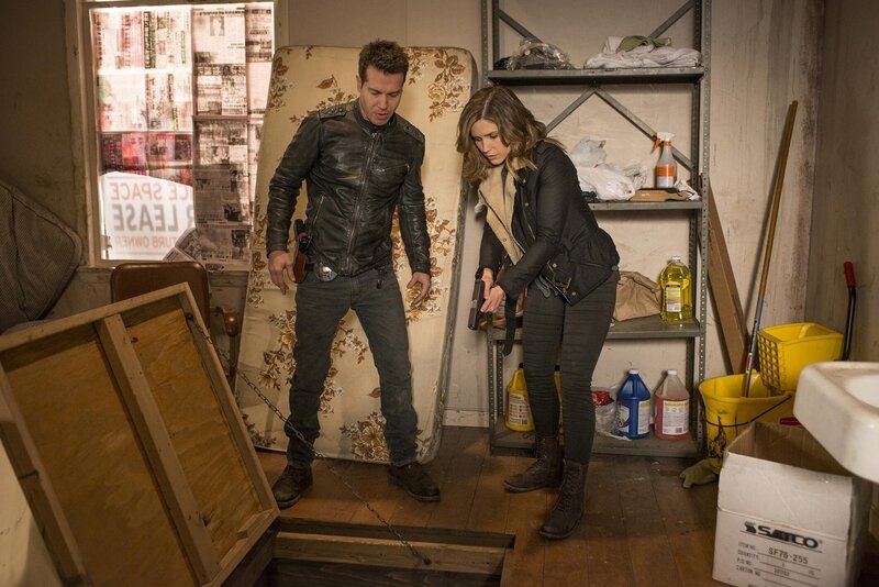 Antonio Dawson, Erin Lindsay – Bild: PLURIMEDIA (NBC /​ Matt Dinerstein)